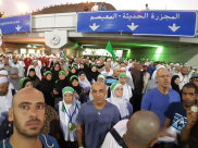 حجاج اللد والرملة يستعدون لمغادرة الديار الحجازية والعودة إلى أرض الوطن